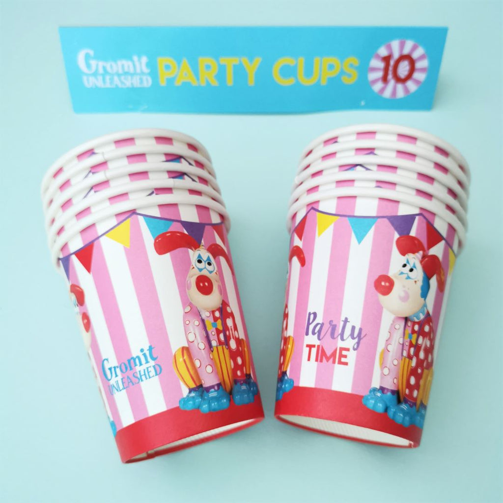 Paper party cups featuring Giggles figurine from the Gromit Unleashed trails. 