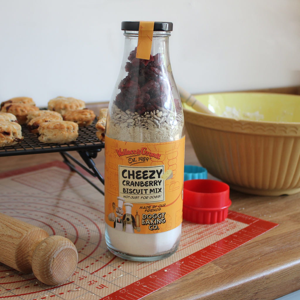 Wallace & Gromit Cheezy Bottled Baking Mix