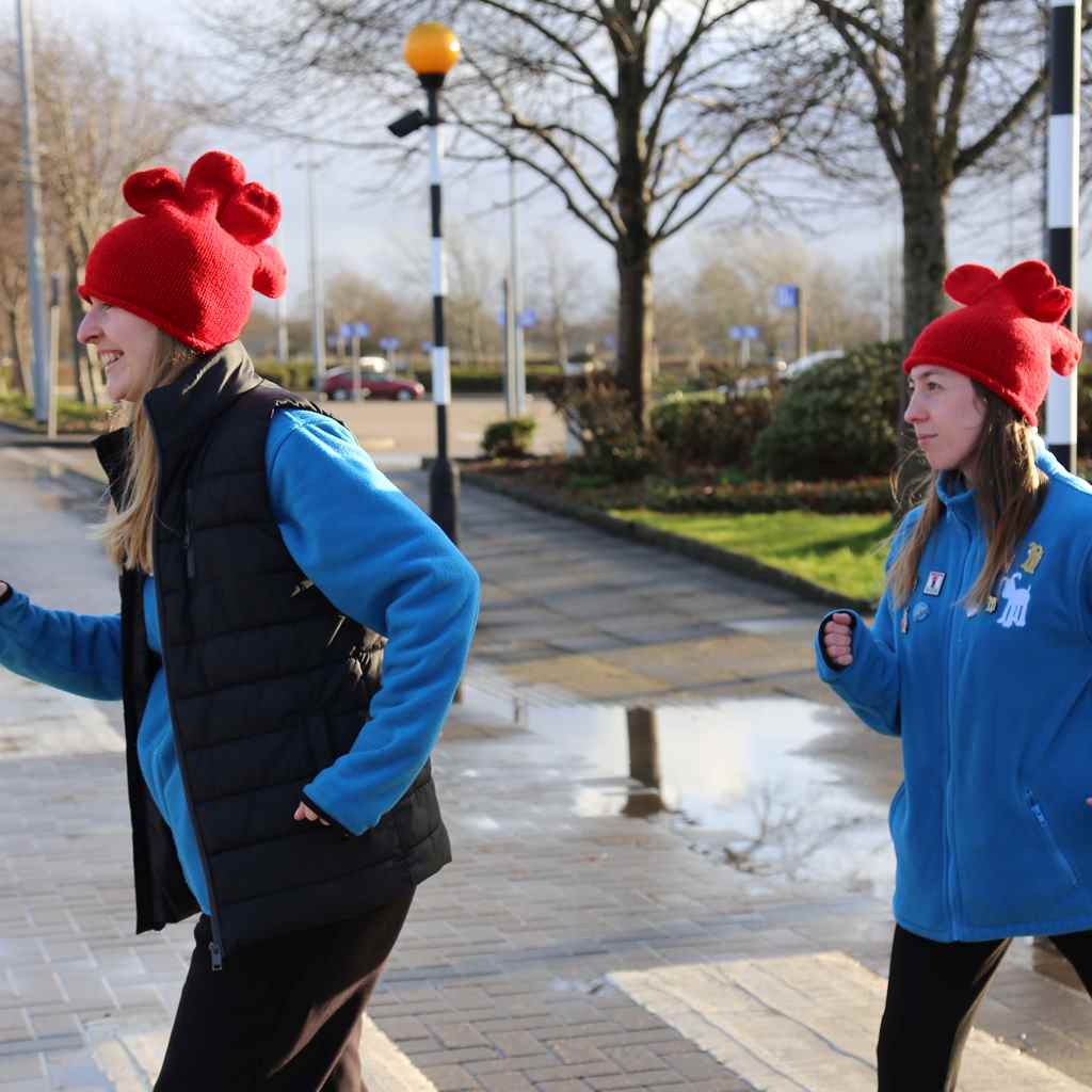 Knitted Feathers McGraw Glove Hat