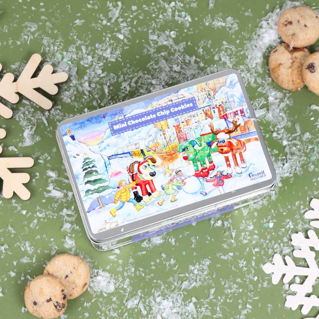 Snowy Sculpture Mini Chocolate Chip Cookies Tin