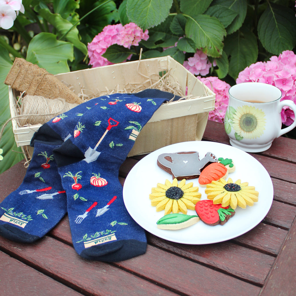 Gardeners Sock & Biscuit Set